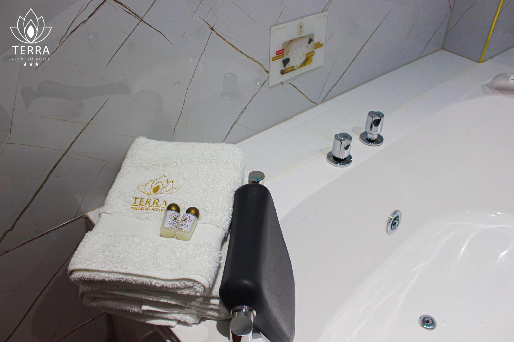 Terra Premium Hotel 瓦努科 外观 照片